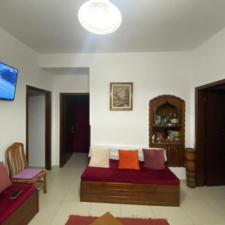 Cico Hostel &Private Room Gjirokastër 외부 사진