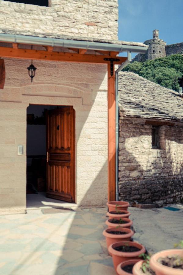 Cico Hostel &Private Room Gjirokastër 외부 사진