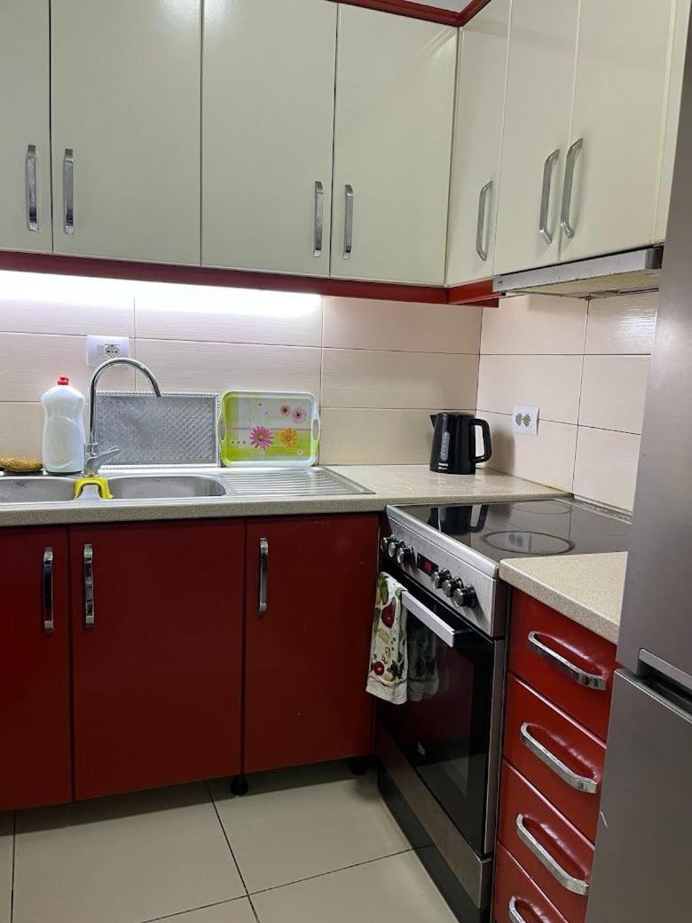 Cico Hostel &Private Room Gjirokastër 외부 사진